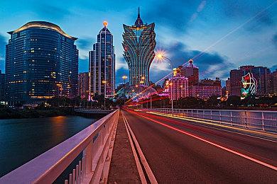 《决胜点：网球锦标赛》下载量达到100万次